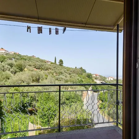 Nice Apartment In Arnasco With Wifi And 2 Bedrooms Apartment *